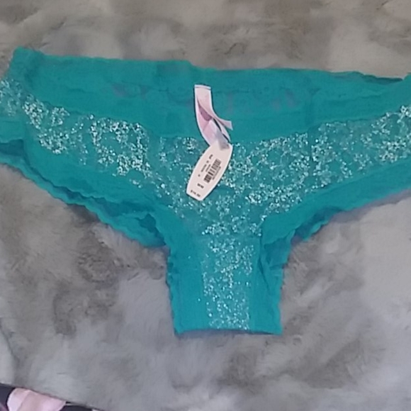 Panties - Picture 2 of 6